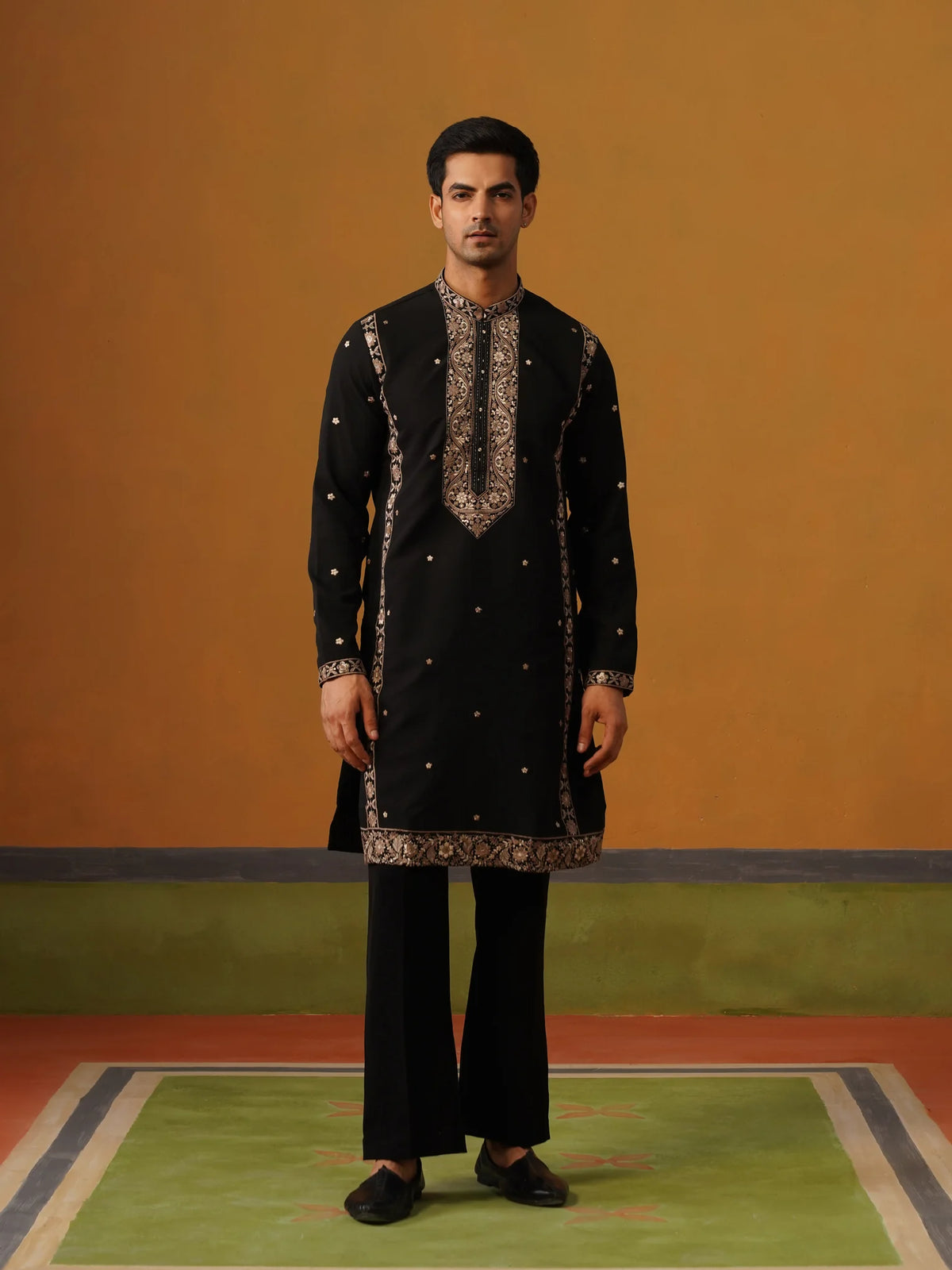 Black Japanese Embroidered Kurta with Baggy Pant