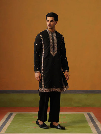 Black Japanese Embroidered Kurta with Baggy Pant