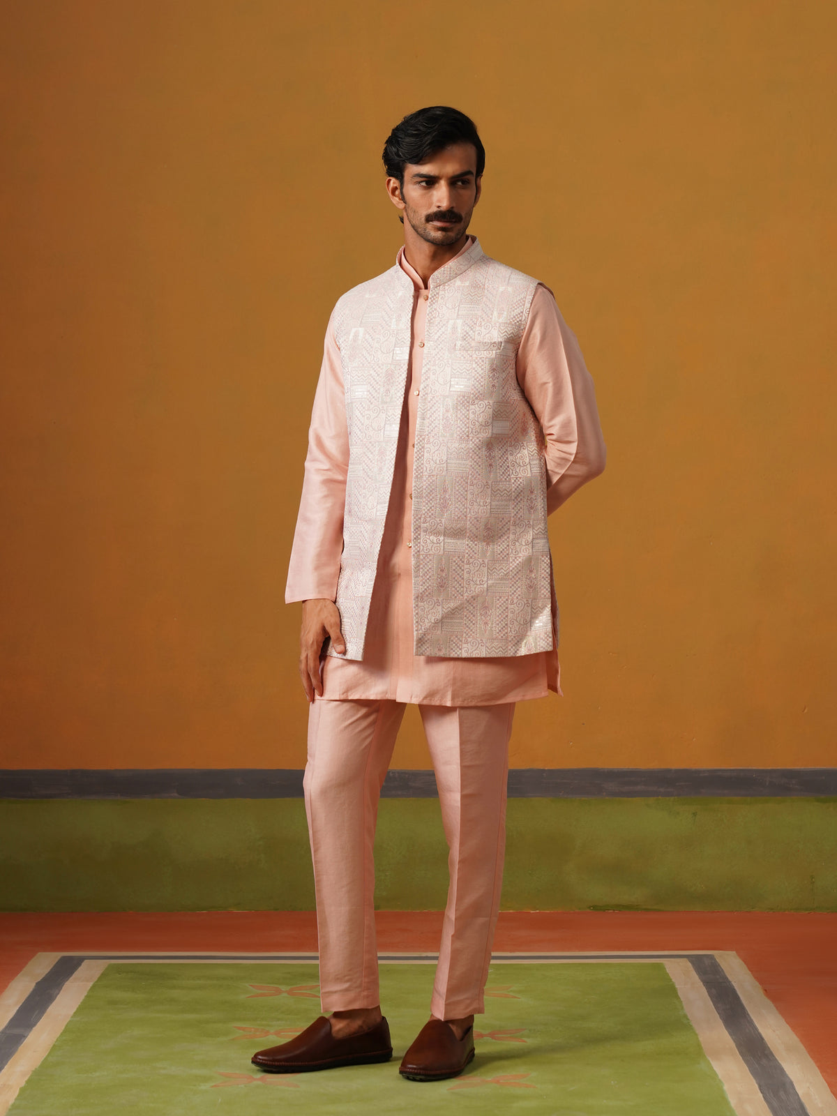 Pink Jaquard Koti Set